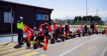 Trafik Eğitim Parkı’nda Türk Bayraklı kutlama