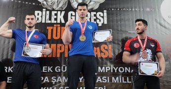 KOÜ’lü öğrenciden çifte zafer