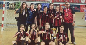 Gölcük’ün kızları yine şampiyon