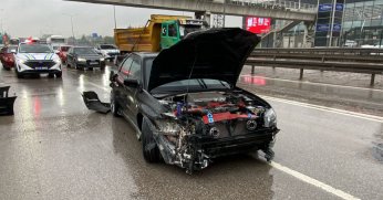 İki araç çarpıştı: 1 kişi yaralandı