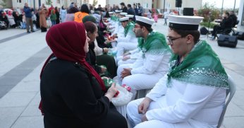 Özel bireylere asker kınası eğlencesi