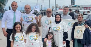 Yüzümle Mutluyum Derneği’nden Dünyada bir ilk