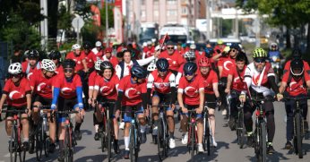 Pedallar, 19 Mayıs ruhu ile çevrildi