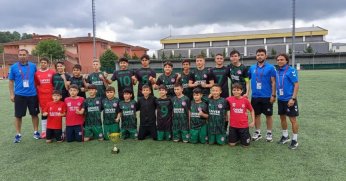 Kandıralı minikler şampiyon oldu