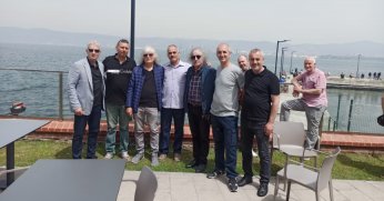 Fabrika emeklileri kahvaltıda buluştu