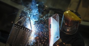 Elektrik tüketiminde sanayi öne çıkıyor