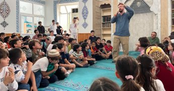 Sertaç abi, 8 ilçede çocuklarla buluştu