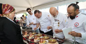 Marifetli eller ödüllerini aldı