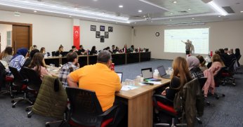 KOTO üyelerine dış ticaret eğitimi