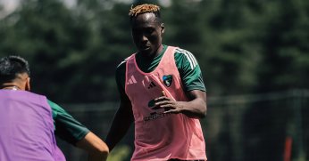 Futbolcular enerji depoluyor