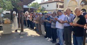 Dalın altında kalan öğretmen son yolculuğuna uğurlandı