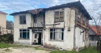 Metruk binaların yıkımı sürüyor