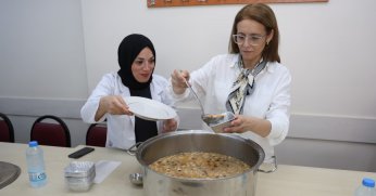 Abiş, KO-MEK’te aşure ikramı yaptı