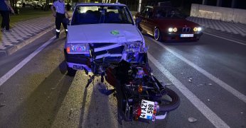 Otomobil ile motosiklet çarpıştı: 2 kişi yaralı