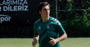 İzmitli Ayberk göz kamaştırıyor