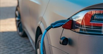 Türkiye’de elektrikli otomobil satışı ilk kez 100 bini aştı