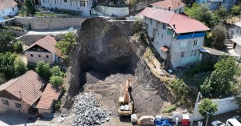 Değirmendere’de toprak kaymasına hızlı müdahale