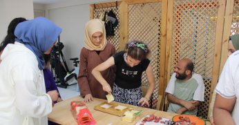 ‘Otizmle Bir Gün’ projesi tamamlandı