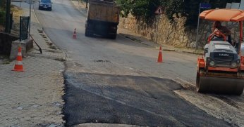Üst yapı çalışmaları asfalt yama ile sürüyor