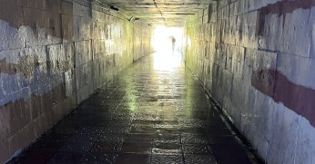 Gölcük’teki altgeçitlerde yıkama çalışması yapıldı