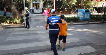Büyükşehir Zabıtası ile okul yolu daha güvenli