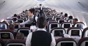 Uçaklarda yolculara  ücretsiz su verilecek   