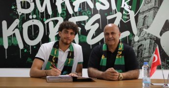 Botond Balogh imzaladı   