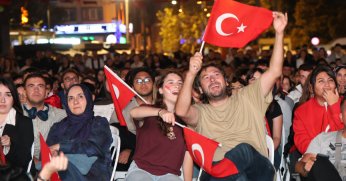 Milli heyecan dev  ekranda yaşandı