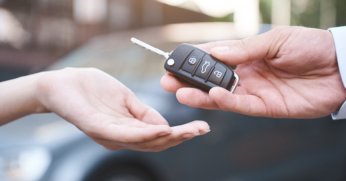 Araç kiralamada temmuz  ve ağustosta yüksek talep   