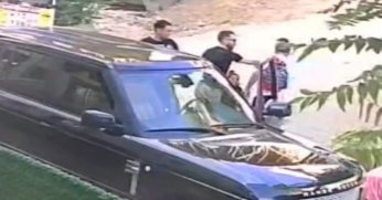 Hız tartışması çocukların önünde şiddetle bitti