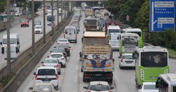 Ağustos’ta 215 bin 130 adet  taşıtın trafiğe kaydı yapıldı