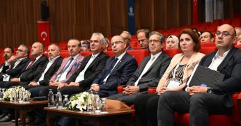 Sempozyumda otomotiv  sektörü ele alındı