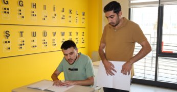 Eğitim tutkusu Gonca’da engel tanımıyor