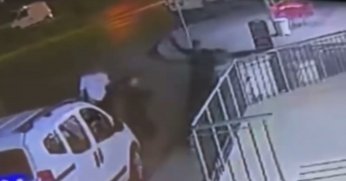 10 yerinden bıçaklanan şahıs yaralandı