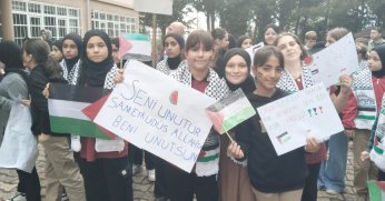 Öğrencilerden Filistin’e destek