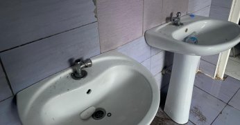 Mesire alanındaki şadırvanı tahrip ettiler