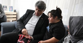 Kocaman’dan, Elanur’a anlamlı ziyaret