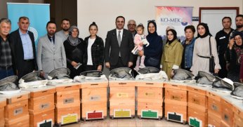 Arıcılık kursiyerlerine malzeme desteği