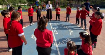 Köy okulunda anlamlı etkinlik