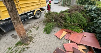 Kaba atık toplama çalışmaları sürüyor