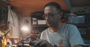 Metal antika eşyalara yeniden hayat veriyor