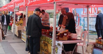 Doğal ballar vatandaşla buluştu