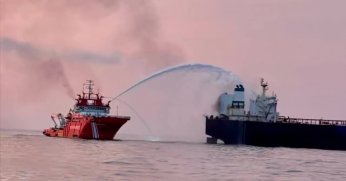 Gemide çıkan yangın söndürüldü