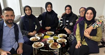 Alo evlat ekibi yalnızlığı unutturuyor