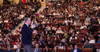 ‘Gençlere yeni kapılar açıyoruz’