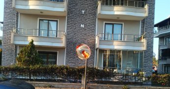 Trafik aynası yenilenmeli