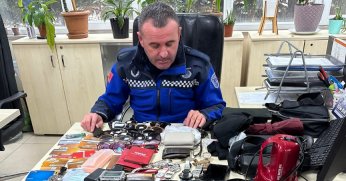 Unutulan eşyalar zabıta ile güvende