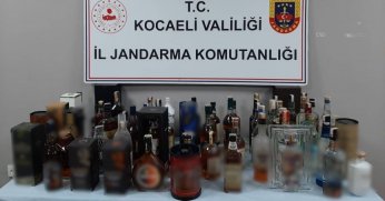 3 araçtan kaçak alkol ve sigara çıktı