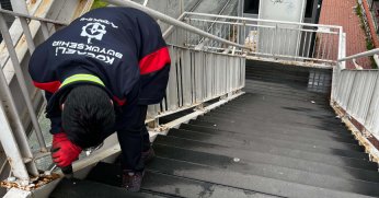 Üst geçitler bakım onarımdan geçiyor