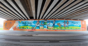 Güçlü aile vurgusu duvarlara yansıdı